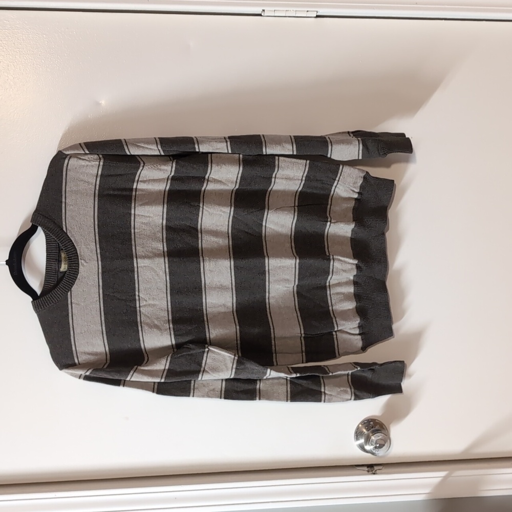 Men's lightweight sweater